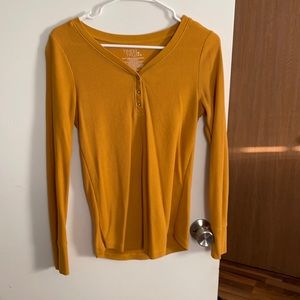 Time and Tru Long Sleeved Top